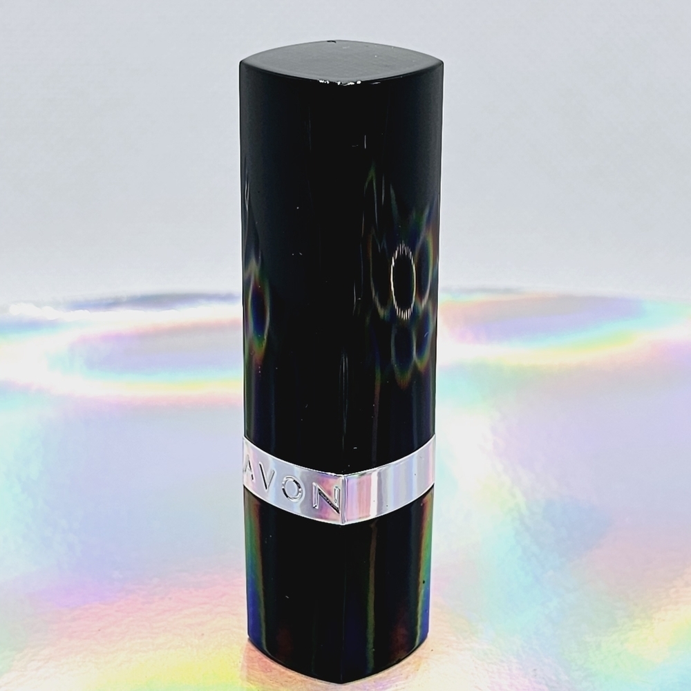 Avon Hot Plum True Color Perfectly Matte Lipstick - Picture 2 of 5